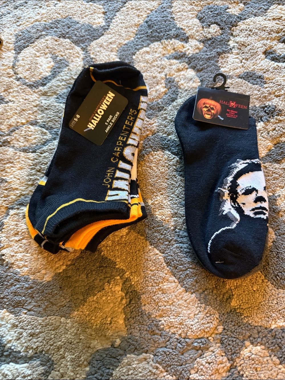 John Carpenter Michael Myers No-Show Socks - Black & Yellow